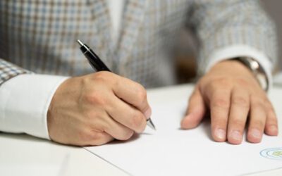 Anlagebetrug mit KI-Werbung: 60-jöhriger verliert über 120.000 Euro – Geldabholer festgenommen