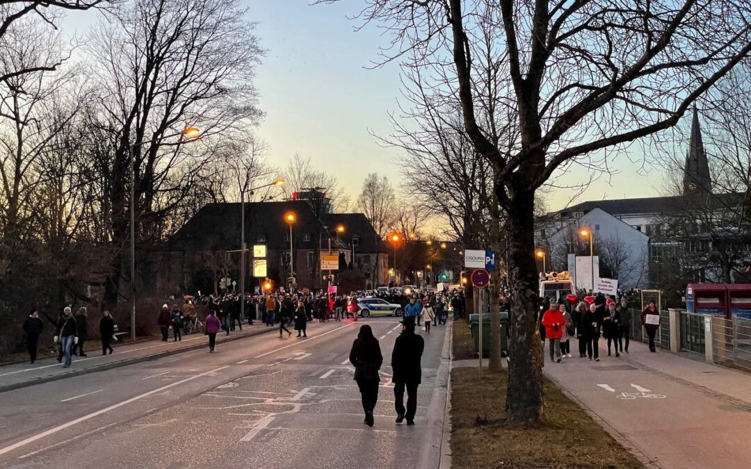 Wieder Lichterzug gegen Corona-Maßnahmen