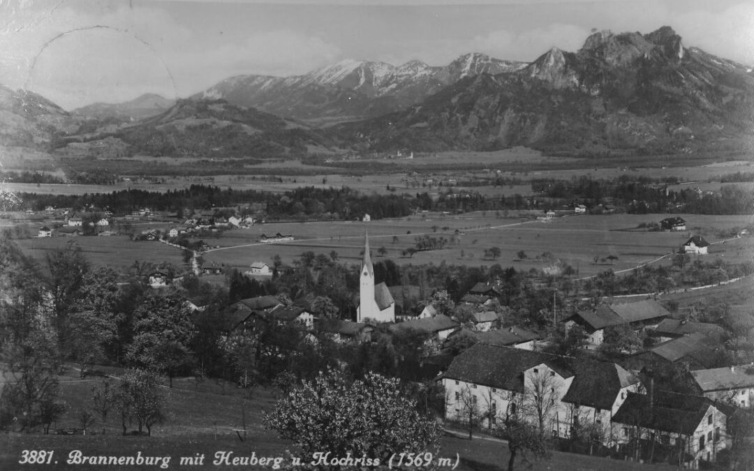 Brannenburg mit Heuberg u. Hochries, 1935