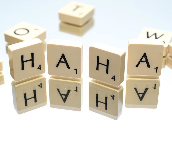 Scrabble-Buchstaben HaHa
