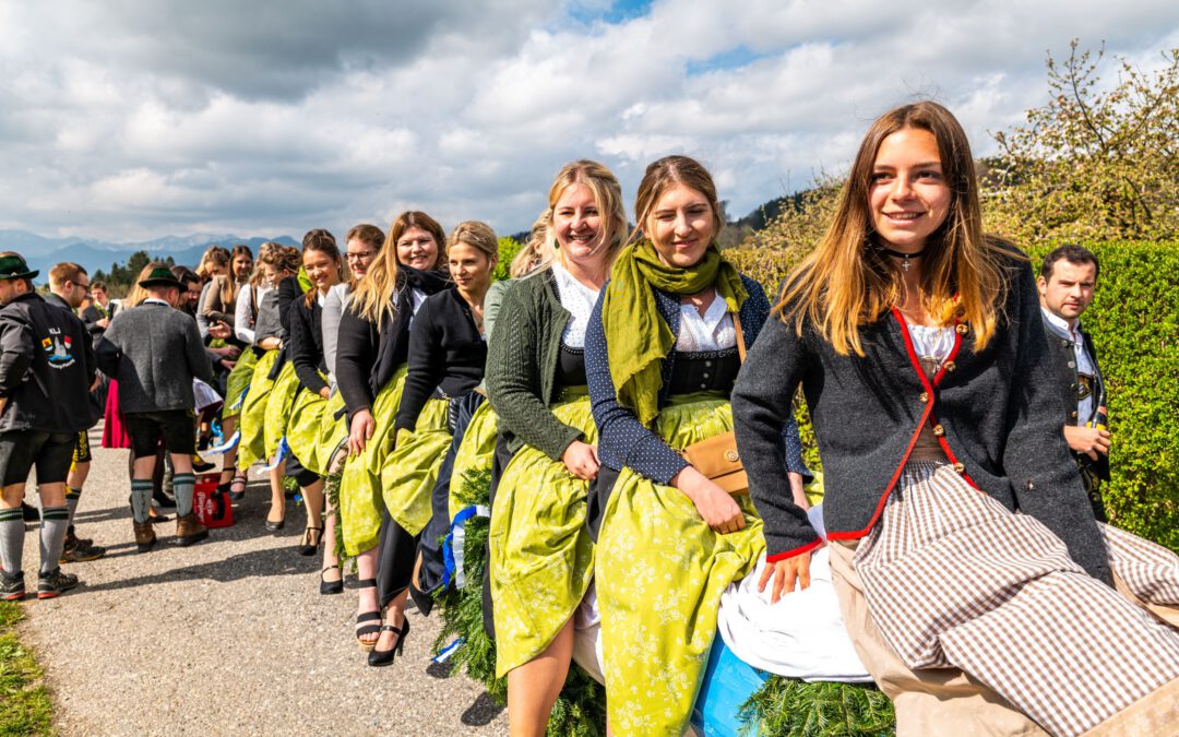 Törwang hat einen neuen Maibaum