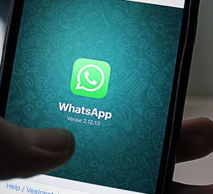 Frau überweist Geld an Whatsapp-Betrüger