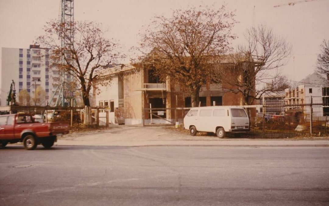 Rosenheim, Bau Hans-Schuster-Haus, 1984