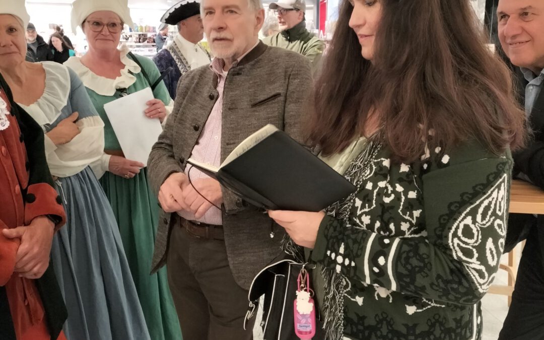 Signierstunde zum neuen Stadtspiel