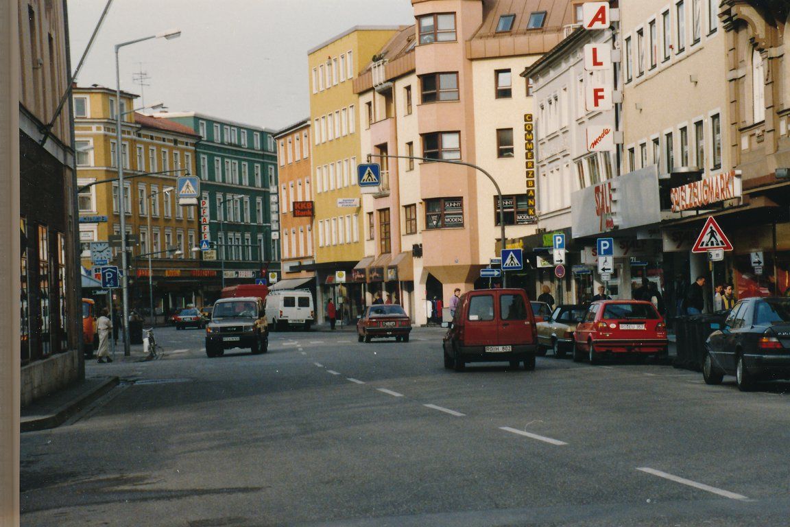 Blick in die Muenchner Strasse Rosenheim im Jahr 1991