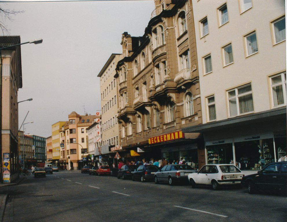 Blick in Muenchner Strasse in Rosenheim im Jahr 1991