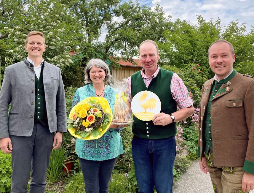 Auszeichnung der "Goldenen Gockel" in Aschau im Chiemgau