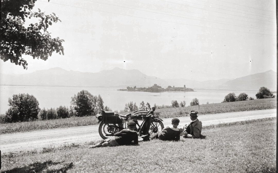 Am Chiemsee-Ufer, 20er Jahre