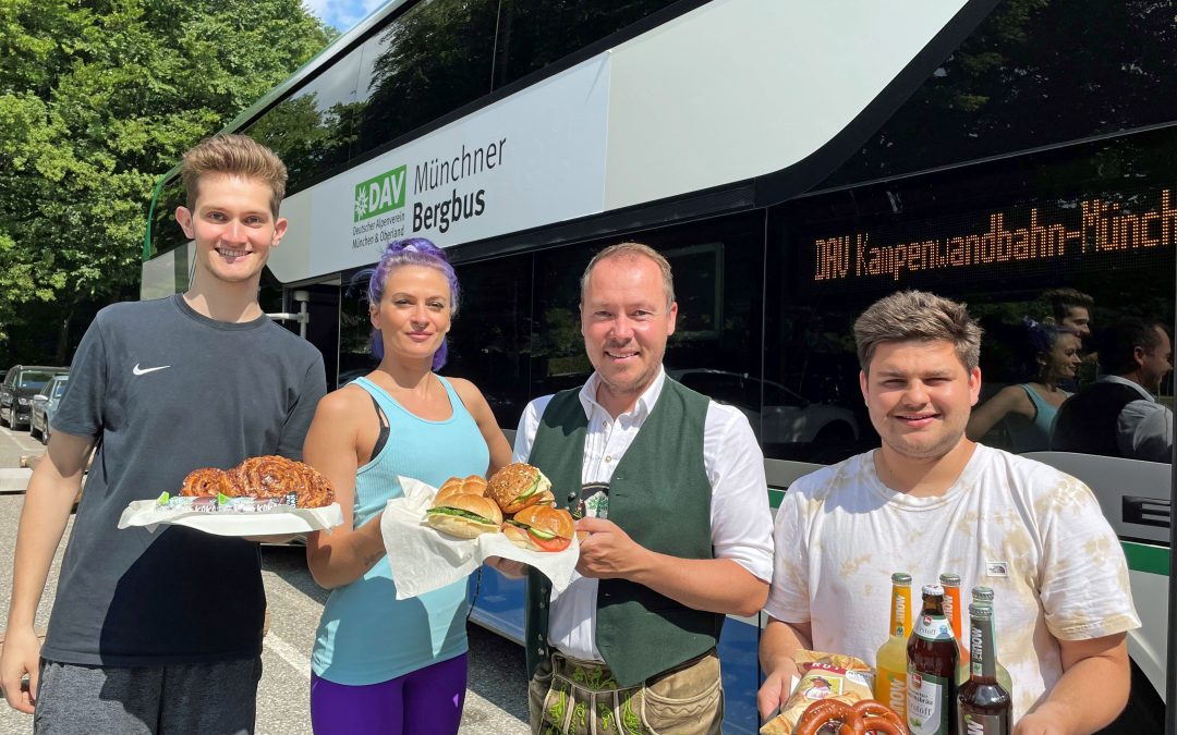 Für Brotzeit im Münchner Bergbus gesorgt