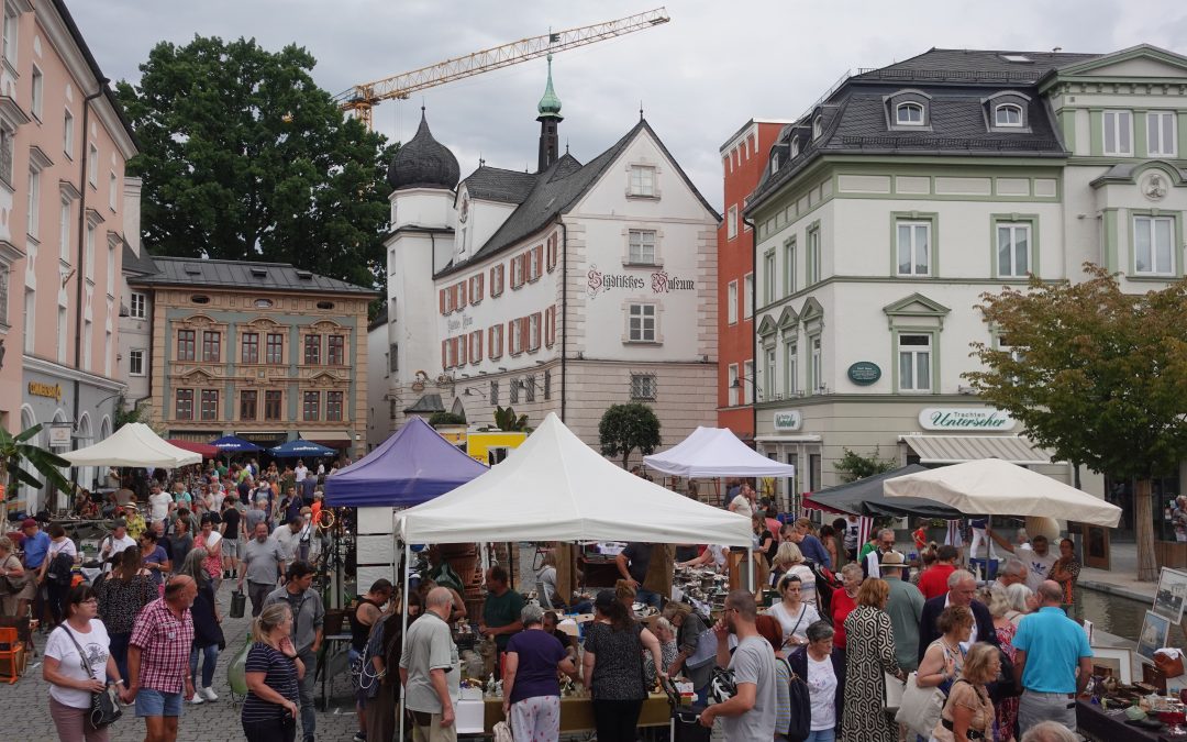 Trubel beim Antik- und Trödelmarkt