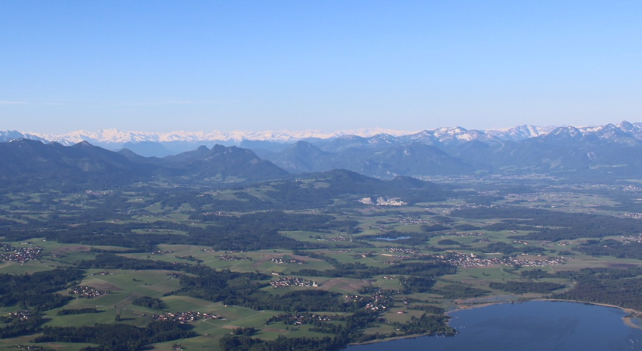 Luftaufnahme vom Chiemgau