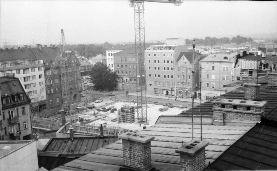Baugrube Gillitzerblock in Rosenheim im Jahr 1975