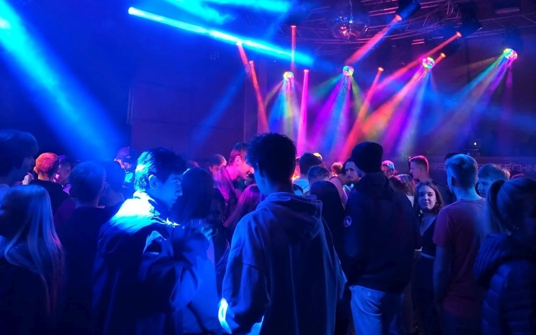 Kirta ausgelassen gefeiert