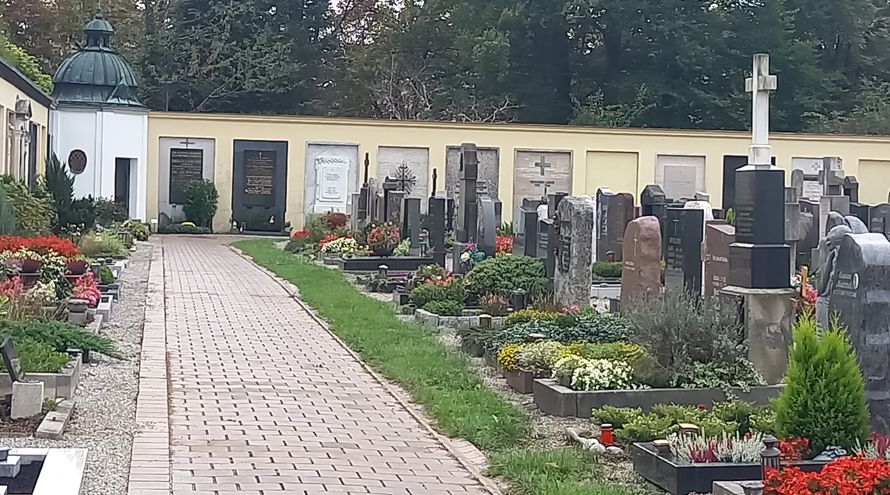 Blick auf Friedhof in Rosenheim