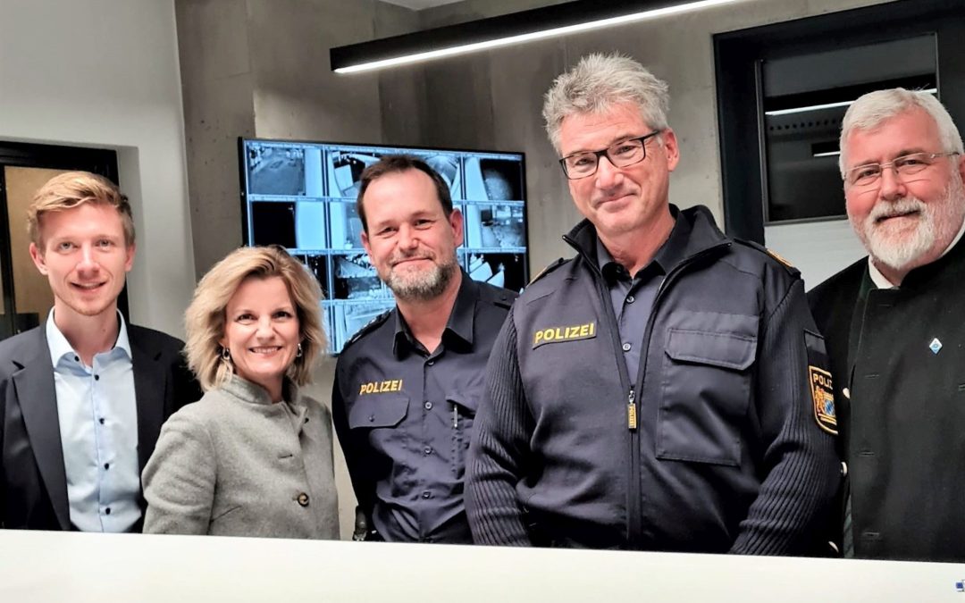 Die Politik zu Gast bei der Polizei