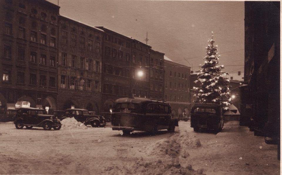 Rosenheim, Max-Josefs-Platz, um 1940