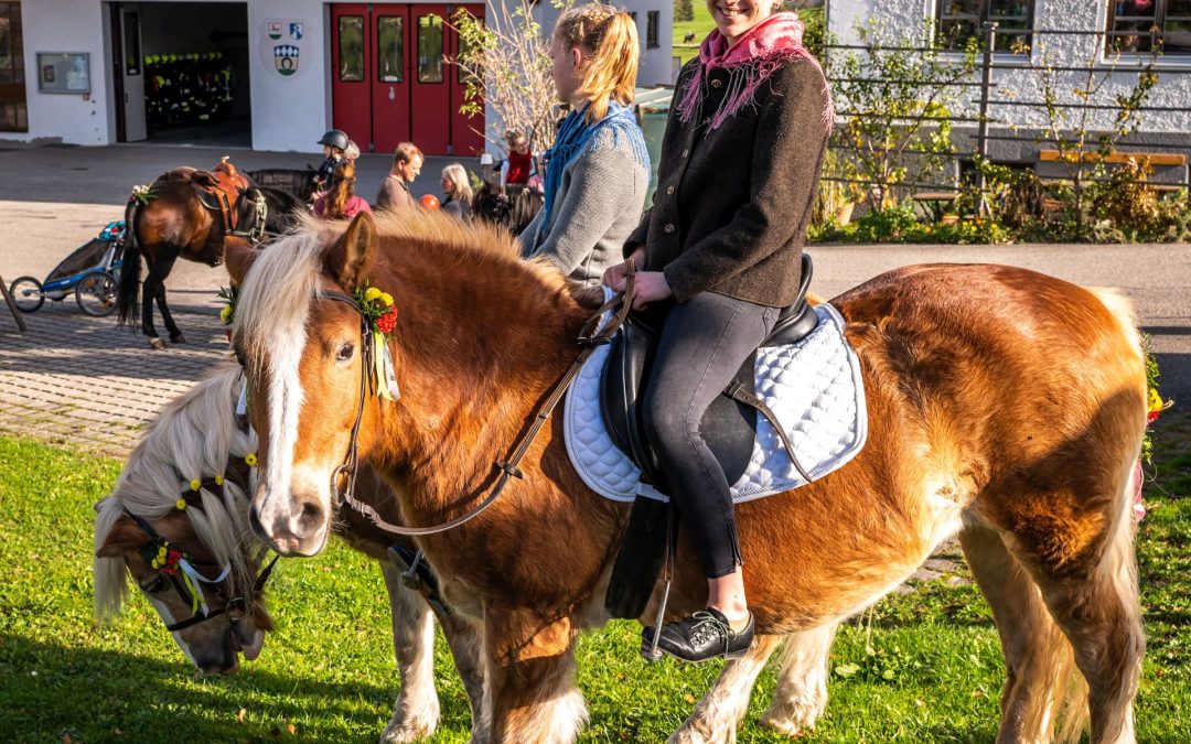 Leonhardiritt in Rossholzen