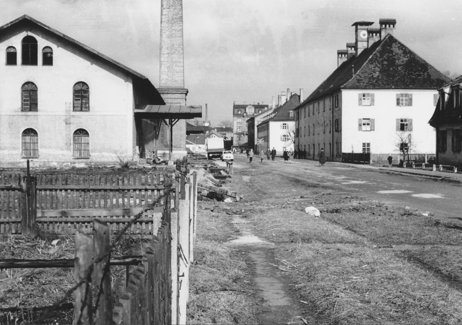 Blick auf die Salinstrasse in Rosenheim im Jahr 1960