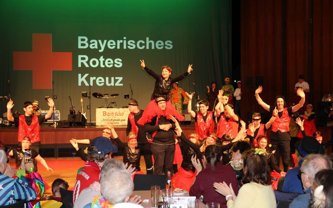 Volles Haus beim 43. BRK-Faschingsball