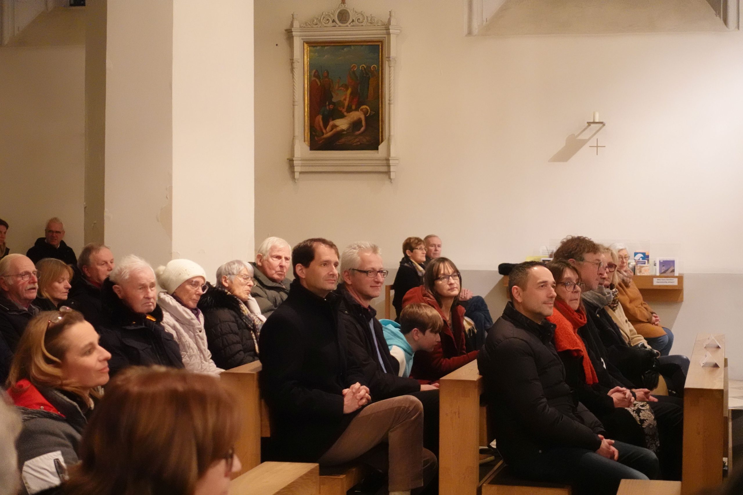 Blick ins Publikum mit Rosenheims Oberbürgermeister Andreas März