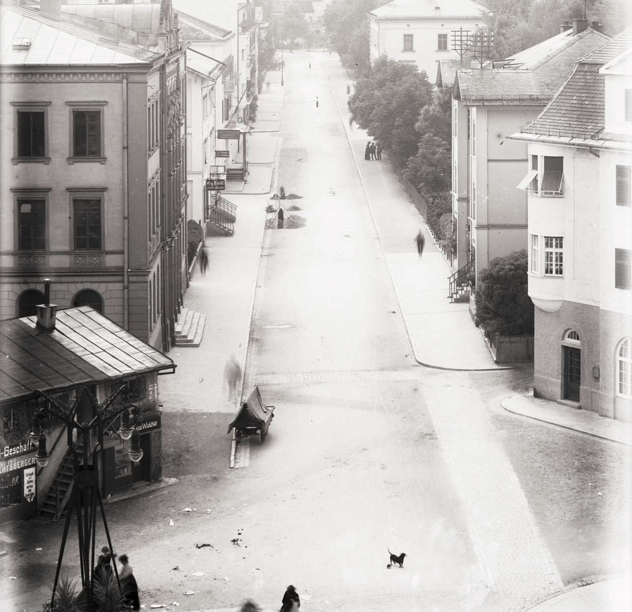 Blick zur Königstraße in Rosenheim im Jahr 1908