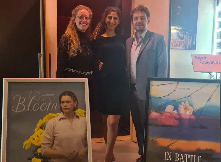 Antonia Lange, Faten Bushehri und James Weisz (von links) bei der Premiere ihrer beiden Kurzfilme "Bloom" und "In Battle" in Amsterdam. Foto: re