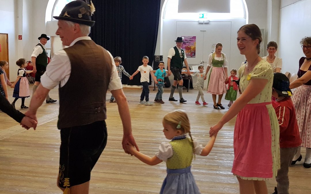 Viel Spaß bei „Sepp, Depp, Hennadreck“