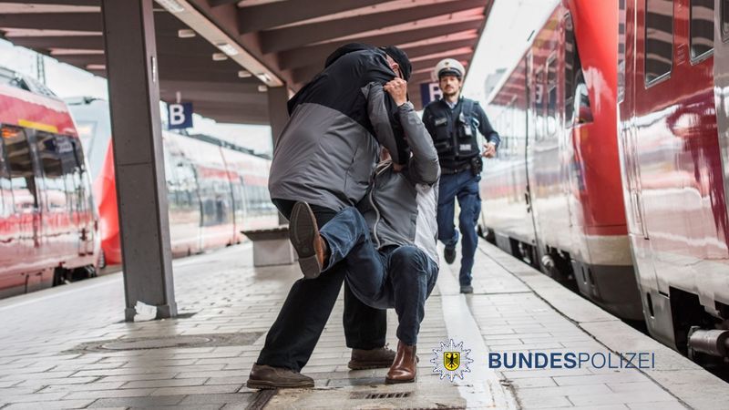 Die Bundespolizei in München sucht Zeugen für eine körperliche Auseinandersetzung am S-Bahnhaltepunkt Planegg. Foto: Symbolfoto Bundespolizei