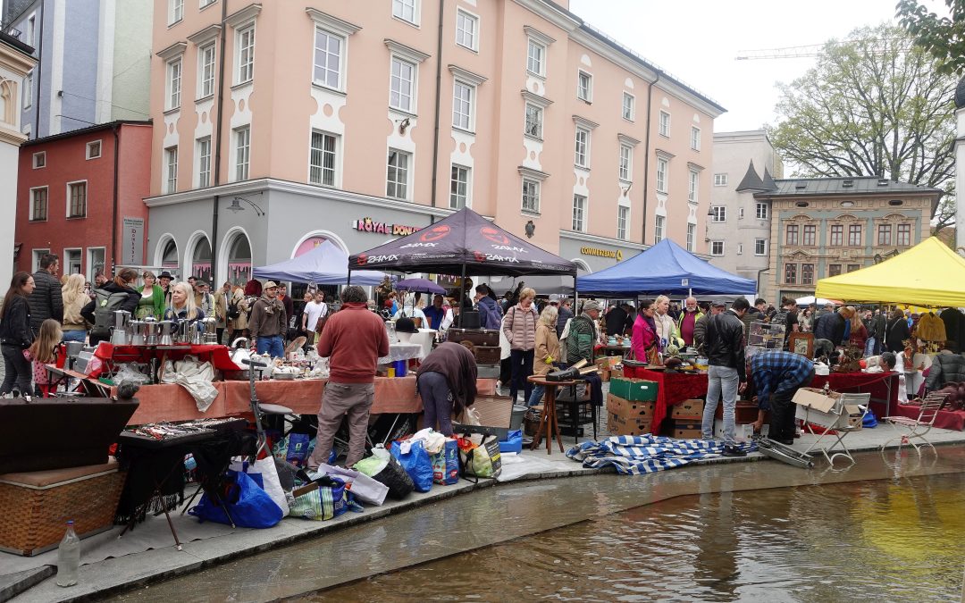 Andrang beim Antik- und Trödelmarkt