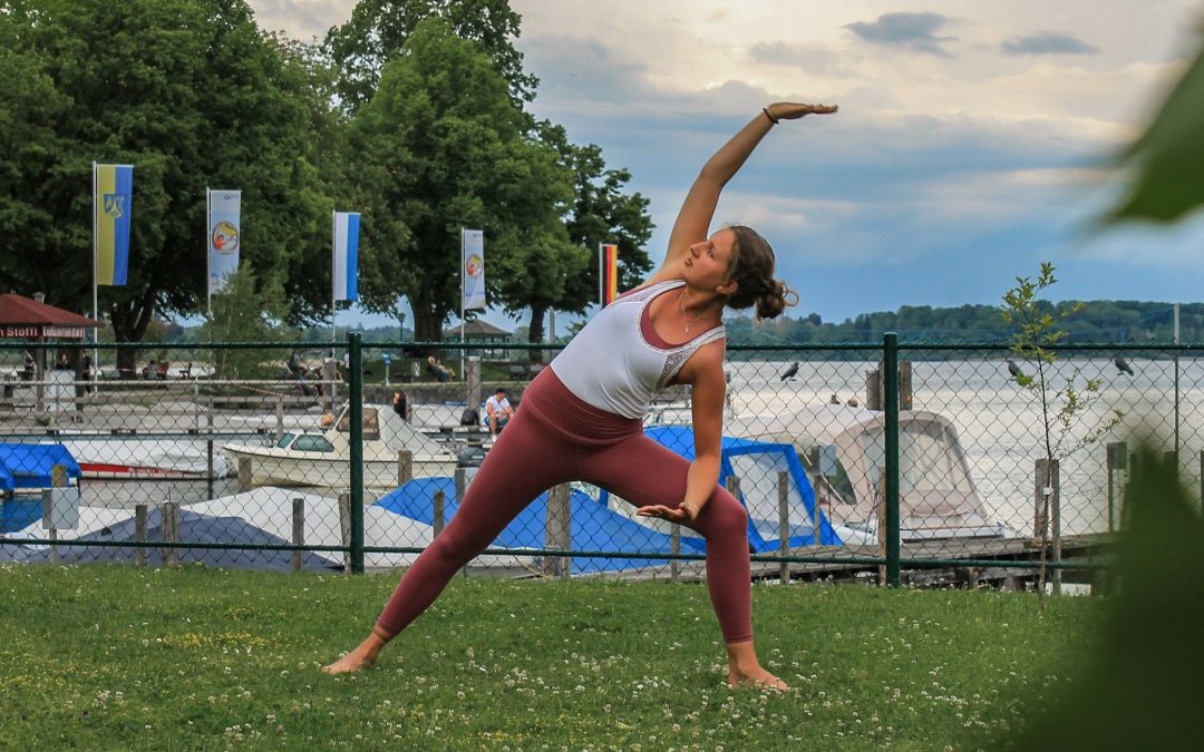 Yoga und Brunch am Chiemsee-Ufer