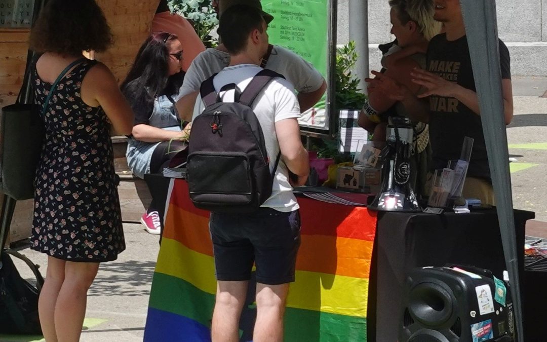 Musik mit Botschaft bei Demo am Salzstadel