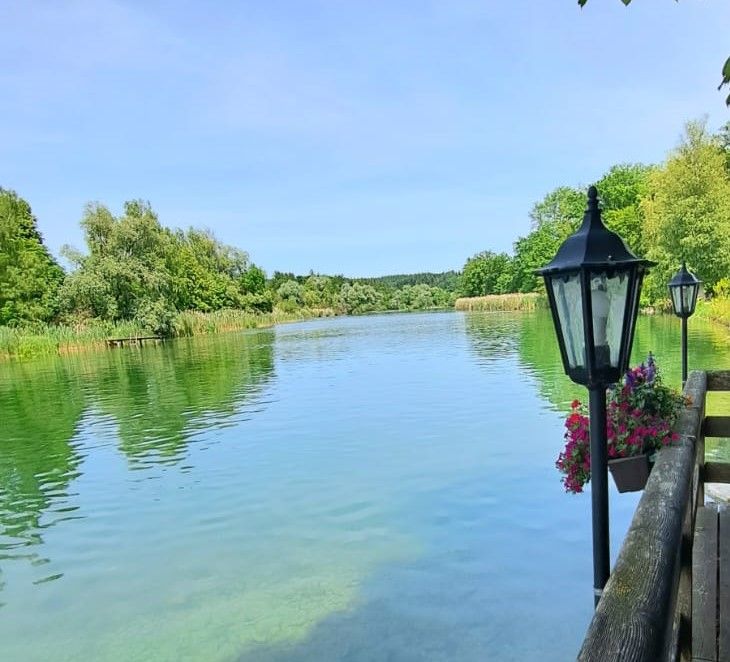 Schattige Platzerl in Biergärten heiß begehrt