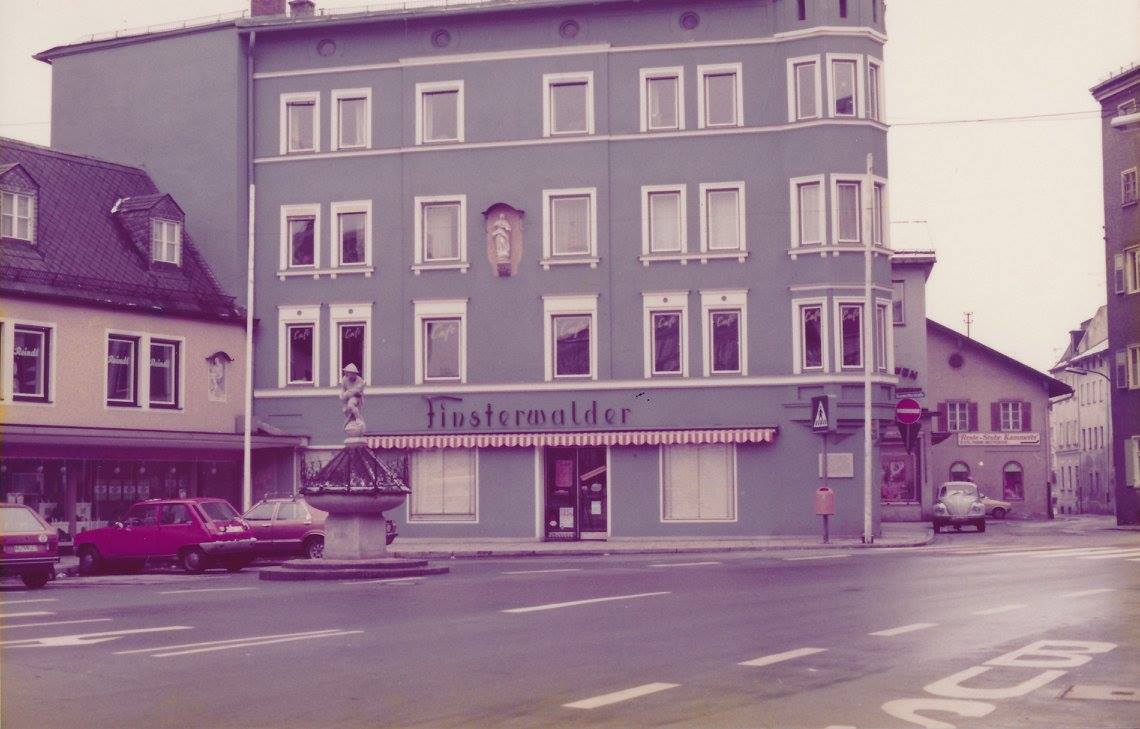 Ehemalige Bäckerei Finsterwalder am Ludwigsplatz in Rosenheim. Foto: Archiv Herbert Borrmann