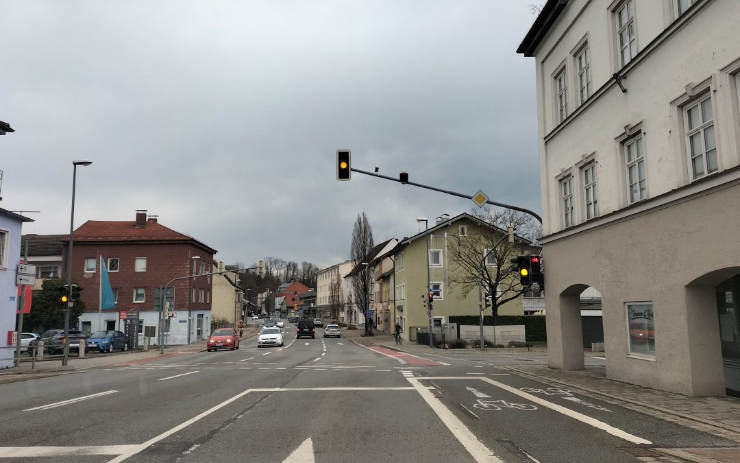 Autofahrer übersieht Fahrradfahrer