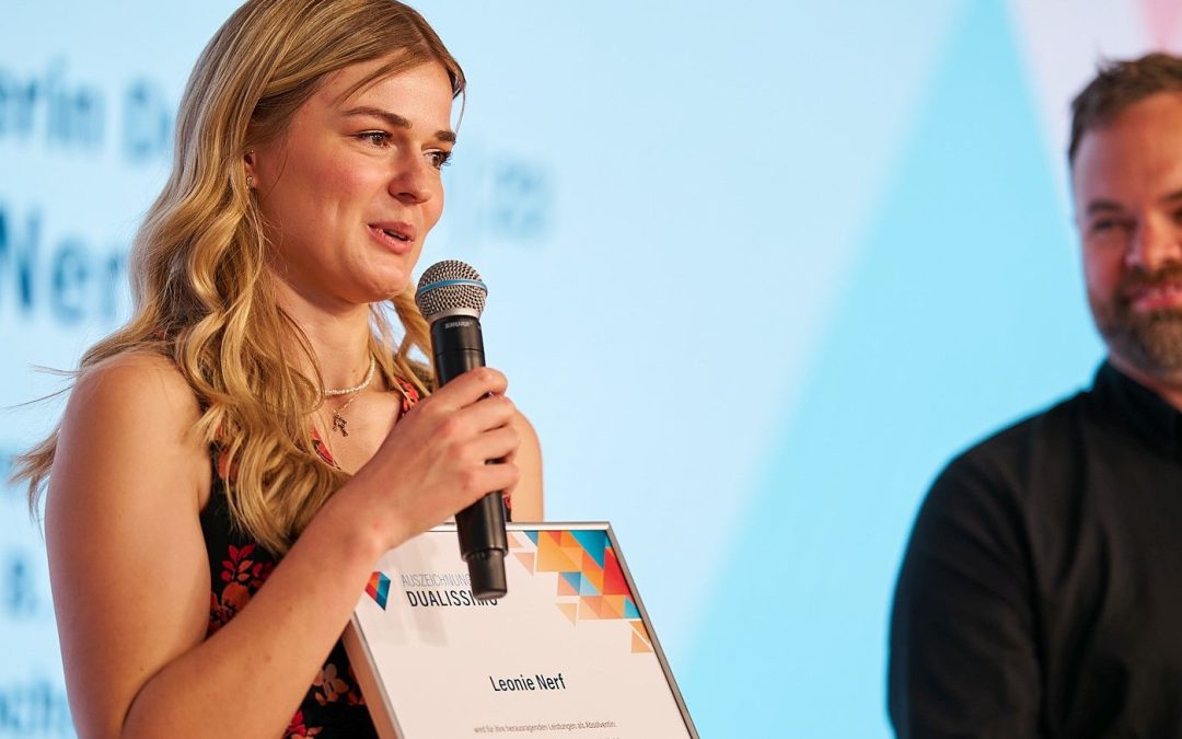 Leonie Nerf mit Dualissimo-Preis ausgezeichnet