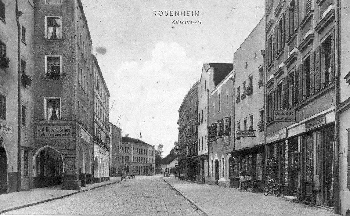 Blick in die Kaiserstraße in Rosenheim im Jahr 1916. Foto: Archiv Herbert Borrmann