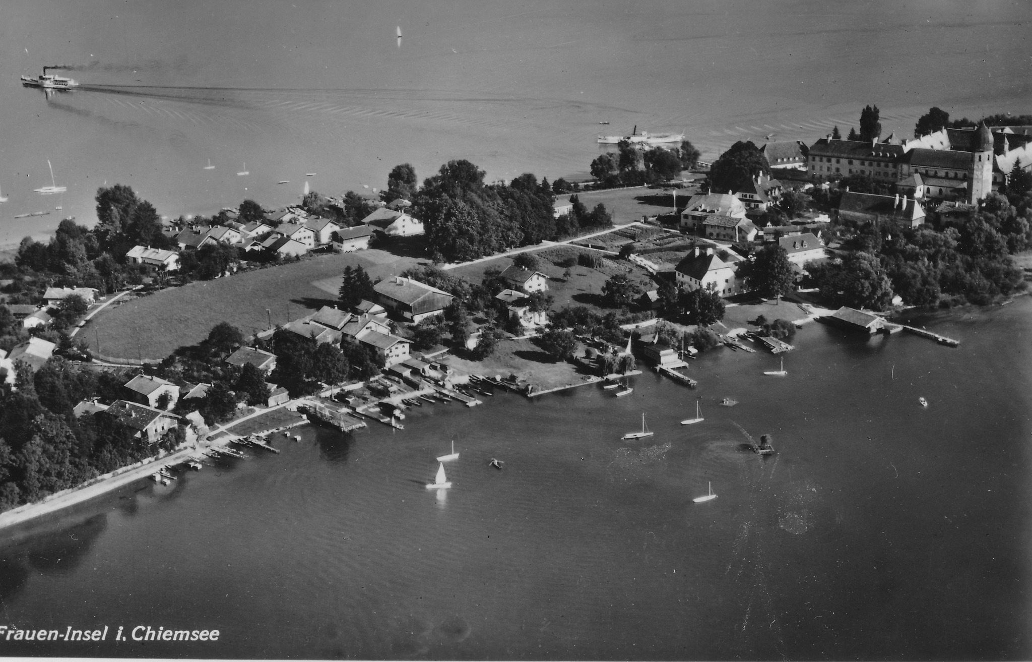 Fraueninsel im Chiemsee - Luftaufnahme aus dem Jahr 1938. Foto: Archiv Herbert Borrmann