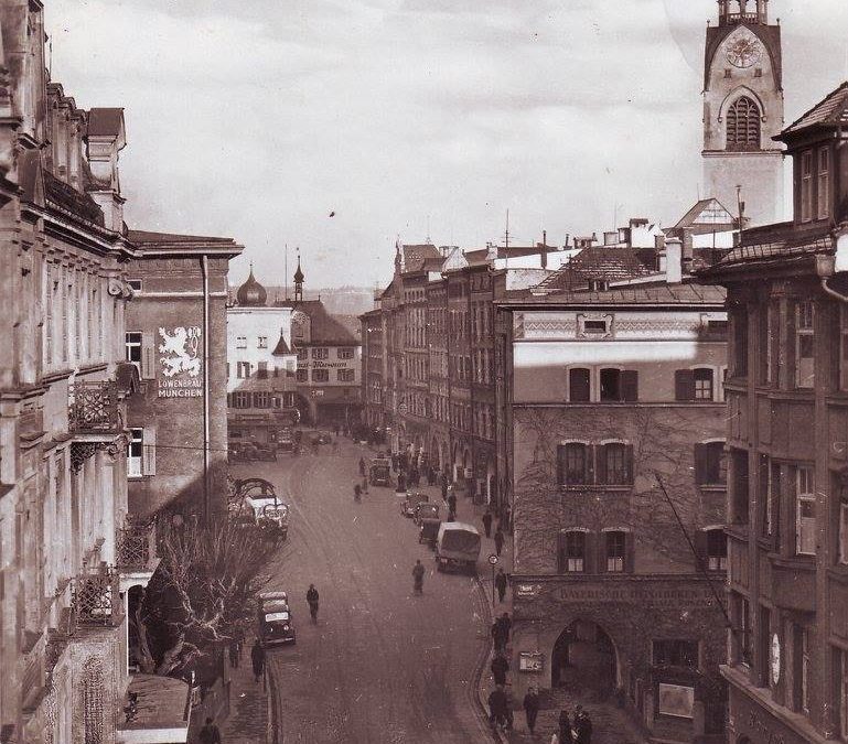 Max-Josefs-Platz, Rosenheim, 1944
