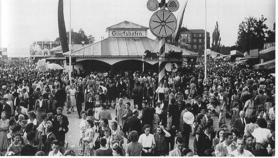 Rosenheimer Herbstfest im Jahr 1950. Foto: Archiv Herbert Borrmann