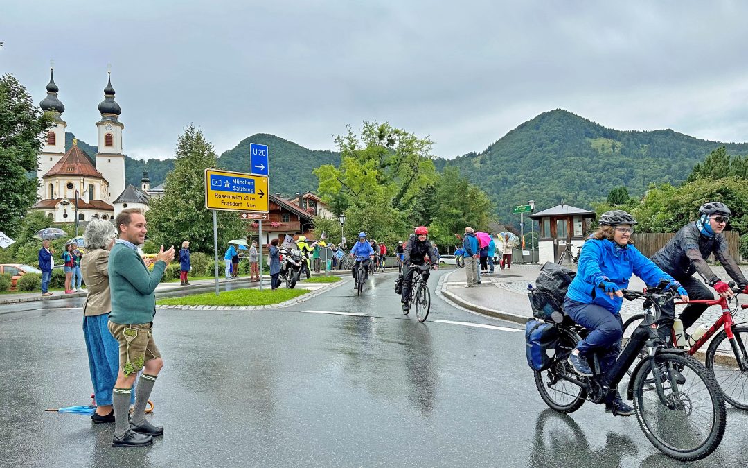 BR-Radltour kommt in Aschau an