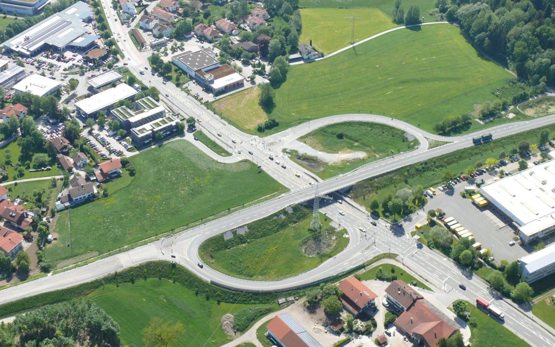 Westtangente biegt auf Zielgerade ein