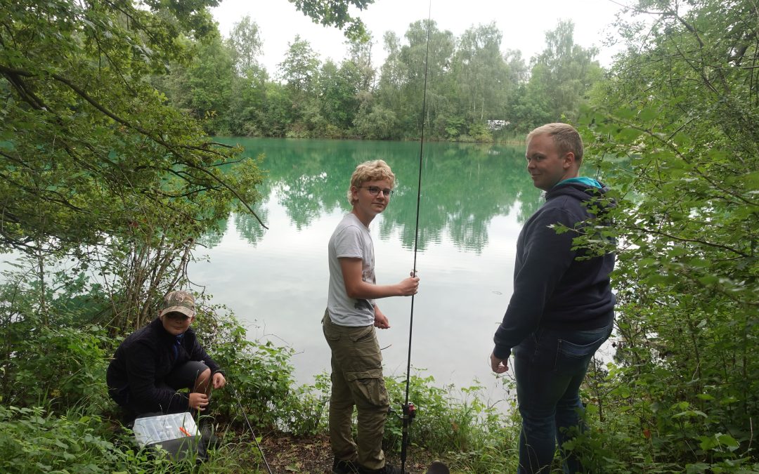 Gute Stimmung beim Jugend-Zeltlager der Fischer
