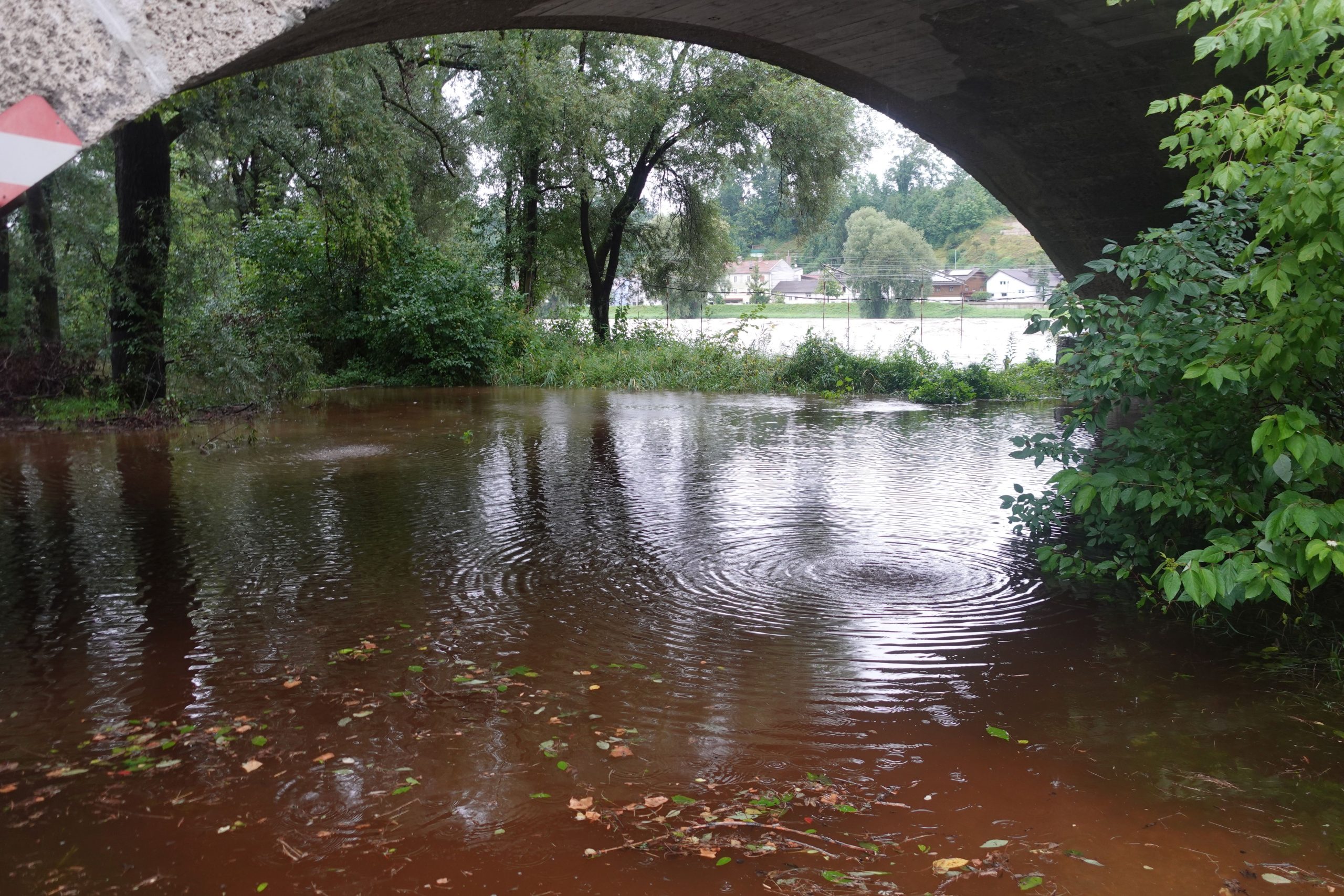 Hochwasser: Unterführung im Rosenheimer Ortsteil Kastenau am Inn. Foto: Innpuls.me