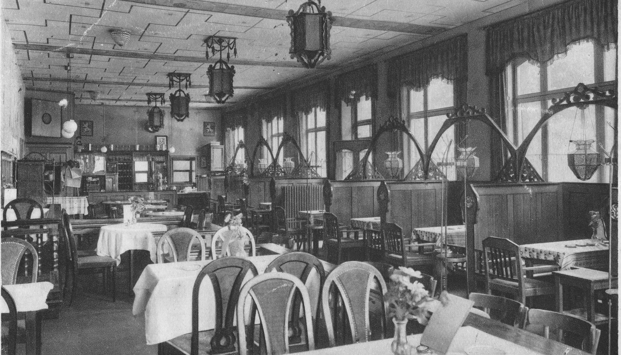 Café Hutzmann in Rosenheim in den 1920er Jahren von innen. Foto: Archiv Herbert Borrmann