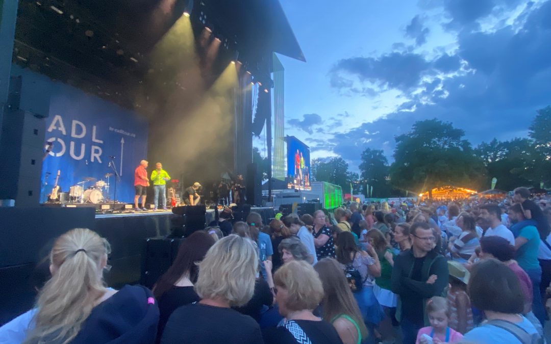 Rund 8200 Besucher feiern BR-Radltour in Bruckmühl