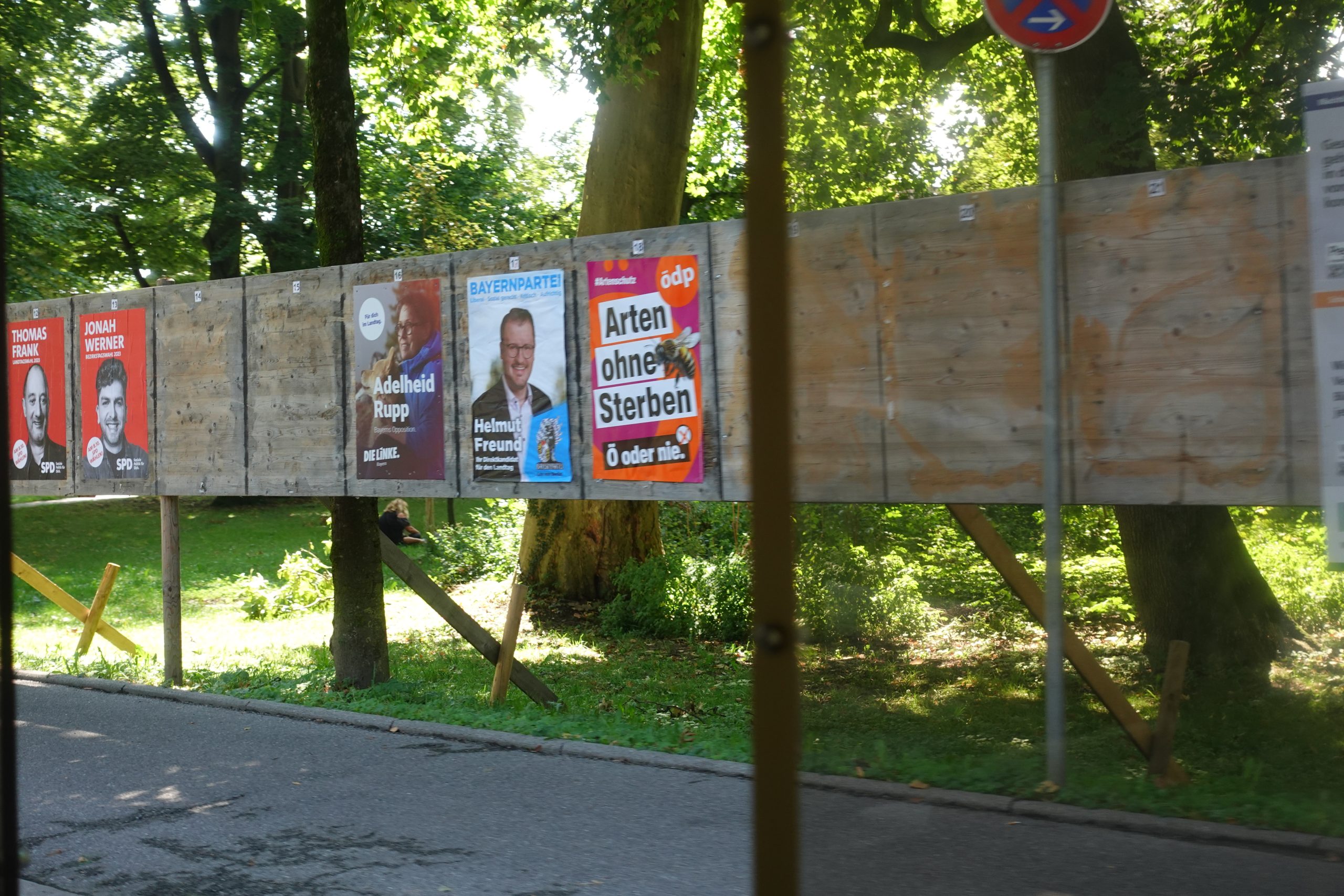 Wahlkampfplakate bei der Loretowiese in Rosenheim. Foto: Innpuls.me