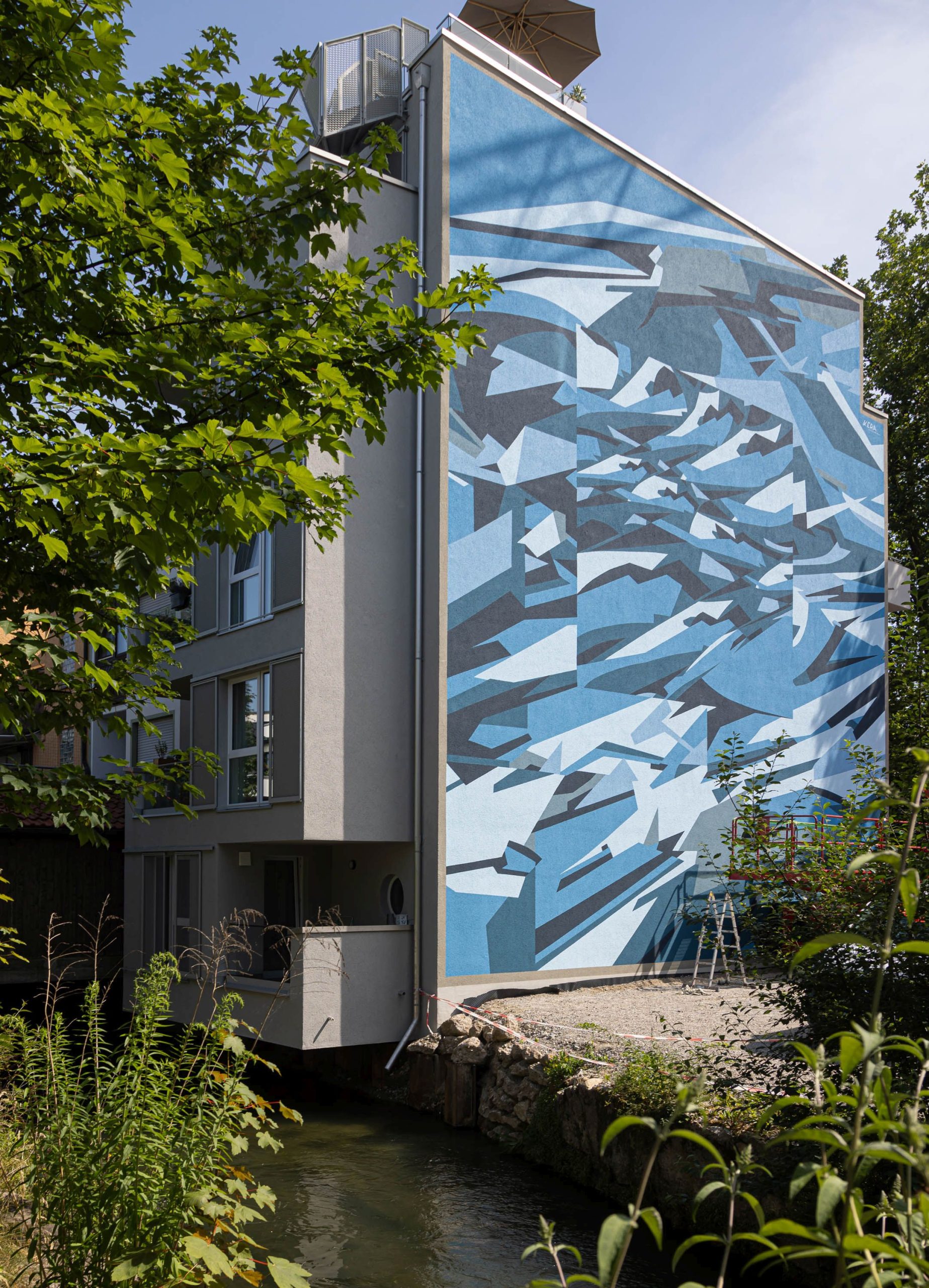 Die neu gestaltete Fassade in der Färberstraße. Foto: Martin Weiand