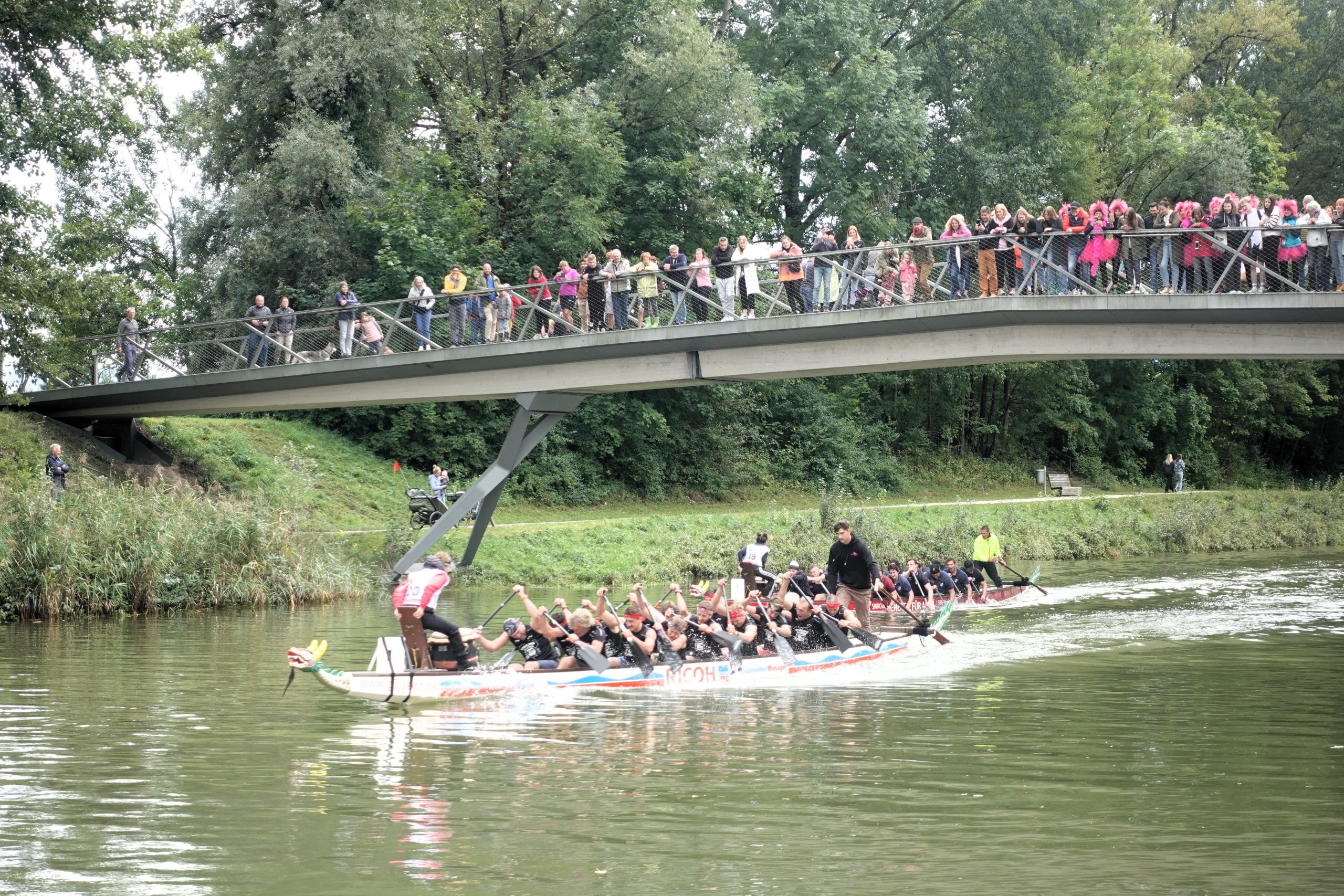 Drachenbootrennen an der Mangfall in Rosenheim. Fotos: Innpuls.me