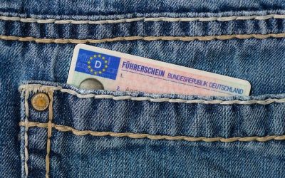 Führerschein in Rosenheim: Stadt meldet kürzere Wartezeiten – Innpuls.me prüft per Selbsttest