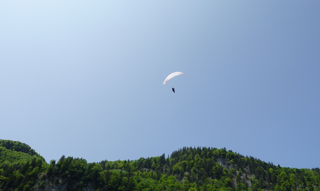 Vermeintlich verunglückter Gleitschirmflieger